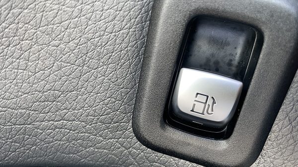 745286_1406674740437_slide bei Donau Automobile in 