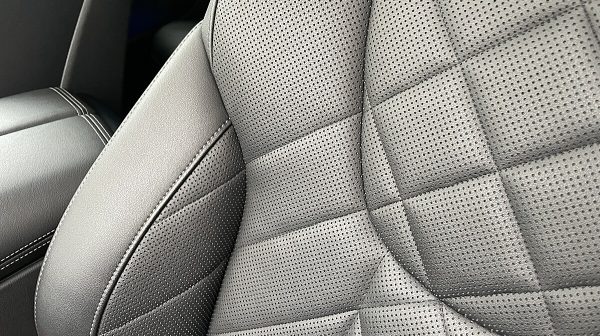 745450_1406674775357_slide bei Donau Automobile in 