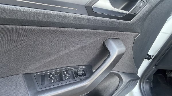 745516_1406677415791_slide bei Donau Automobile in 