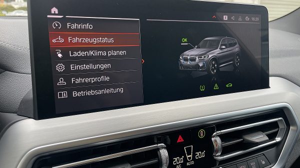 745758_1406657958133_slide bei Donau Automobile in 