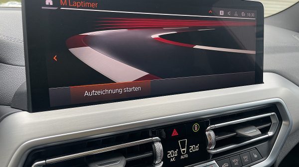 745758_1406657958143_slide bei Donau Automobile in 