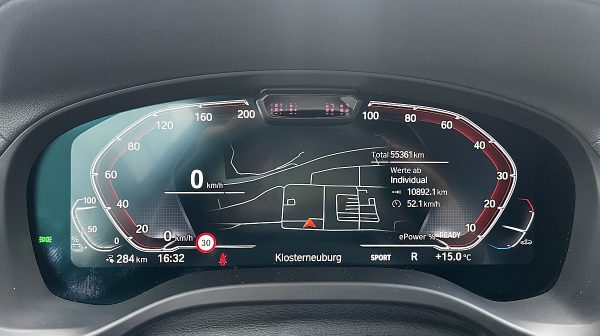 745758_1406657958159_slide bei Donau Automobile in 