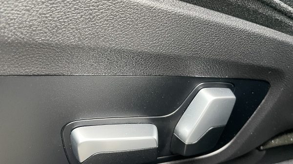 745758_1406657958178_slide bei Donau Automobile in 