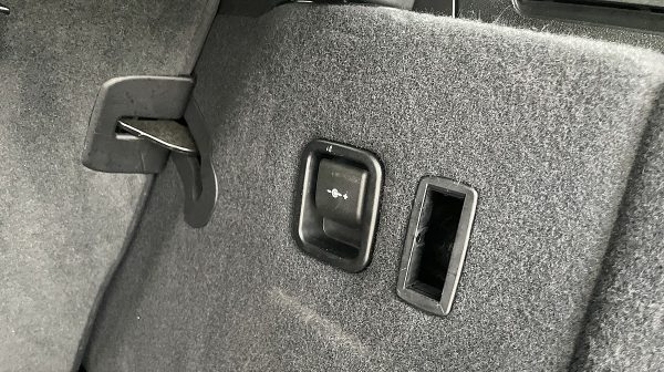 745758_1406657958210_slide bei Donau Automobile in 