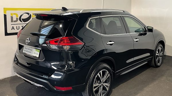 745941_1406663663826_slide bei Donau Automobile in 