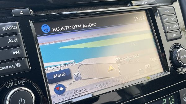 745941_1406663663833_slide bei Donau Automobile in 