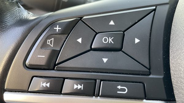 745941_1406663663882_slide bei Donau Automobile in 