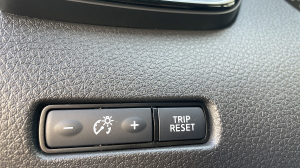 745941_1406663663900_slide bei Donau Automobile in 