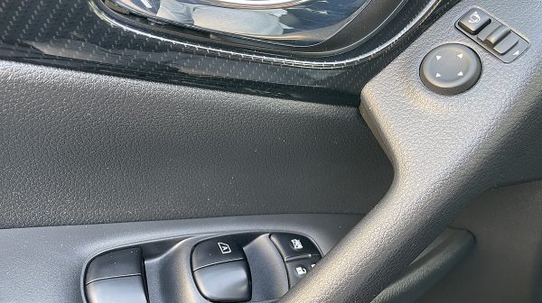 745941_1406663663907_slide bei Donau Automobile in 