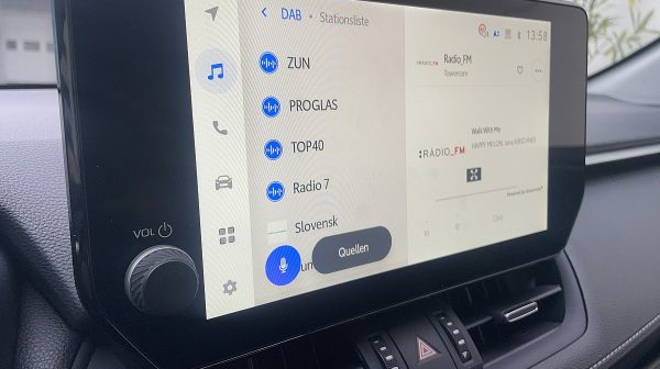 746057_1406664113115_slide bei Donau Automobile in 