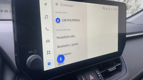 746057_1406664113120_slide bei Donau Automobile in 