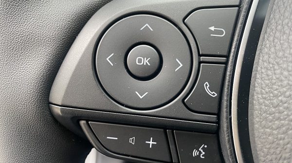 746057_1406664113127_slide bei Donau Automobile in 