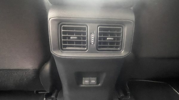 746057_1406664113145_slide bei Donau Automobile in 