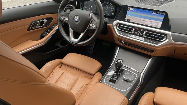 746257_1406675486306_slide bei Donau Automobile in 