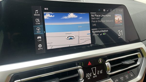 746257_1406675487199_slide bei Donau Automobile in 