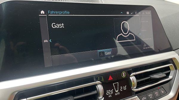 746257_1406675487209_slide bei Donau Automobile in 