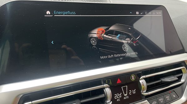 746257_1406675487217_slide bei Donau Automobile in 