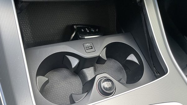 746317_1406673474559_slide bei Donau Automobile in 