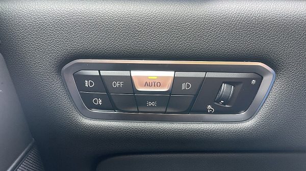 746317_1406673474574_slide bei Donau Automobile in 