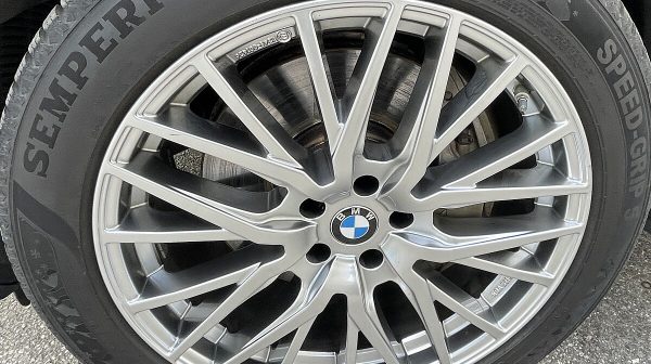 746317_1406673474608_slide bei Donau Automobile in 