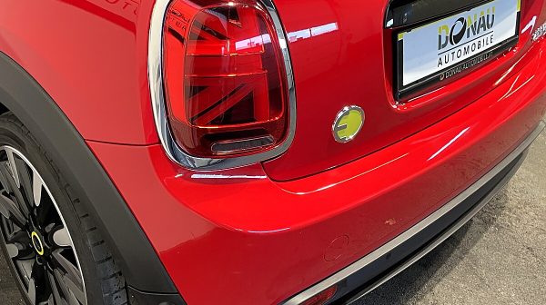 746412_1406673527499_slide bei Donau Automobile in 