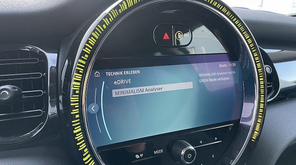 746412_1406673528941_slide bei Donau Automobile in 