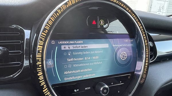 746412_1406673528949_slide bei Donau Automobile in 