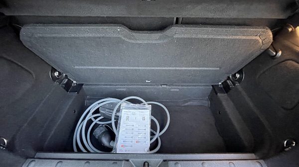 746412_1406673528989_slide bei Donau Automobile in 