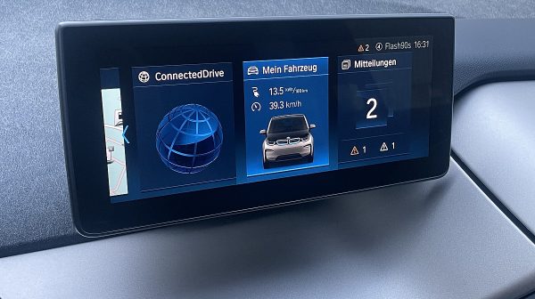 746515_1406665606505_slide bei Donau Automobile in 