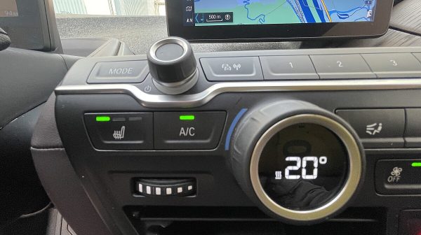 745386_1406680831615_slide bei Donau Automobile in 