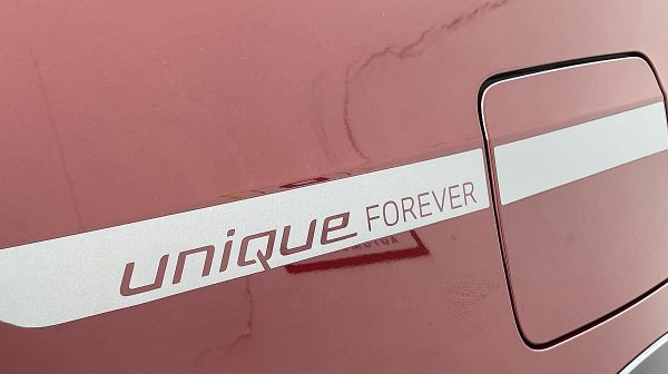 745386_1406680831677_slide bei Donau Automobile in 