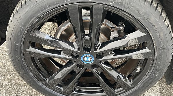 745386_1406680831679_slide bei Donau Automobile in 