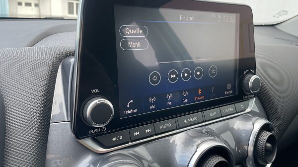 745987_1406680540199_slide bei Donau Automobile in 