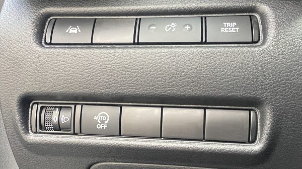 745987_1406680540223_slide bei Donau Automobile in 