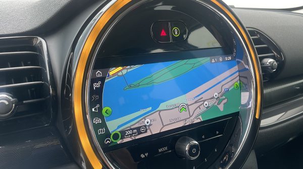 750977_1406642840523_slide bei Donau Automobile in 