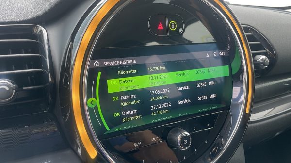 750977_1406642840547_slide bei Donau Automobile in 