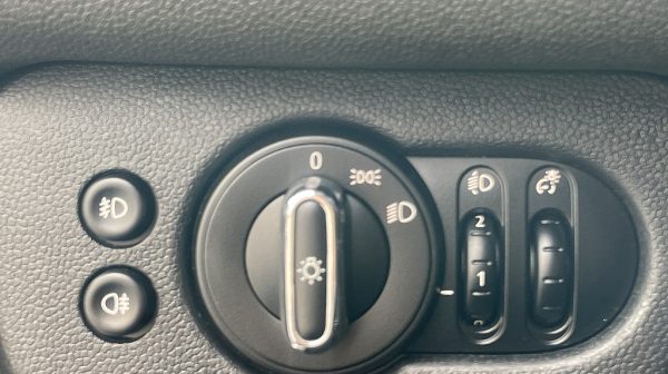 750977_1406642840564_slide bei Donau Automobile in 