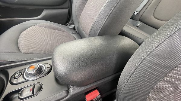 750977_1406642840574_slide bei Donau Automobile in 