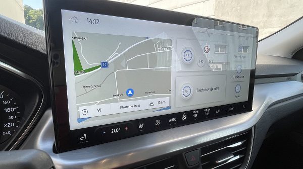 751431_1406650096086_slide bei Donau Automobile in 