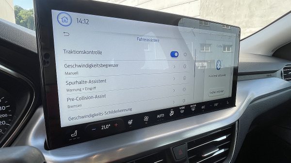 751431_1406650096089_slide bei Donau Automobile in 