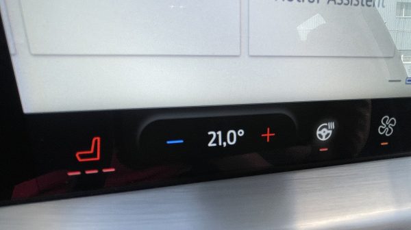 751431_1406650096095_slide bei Donau Automobile in 