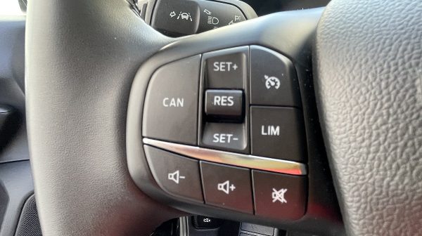 751431_1406650096098_slide bei Donau Automobile in 