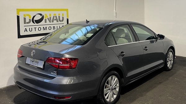 751646_1406667204674_slide bei Donau Automobile in 