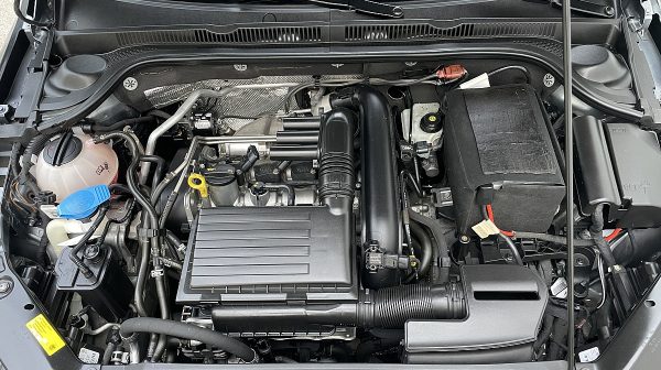 751646_1406667205525_slide bei Donau Automobile in 