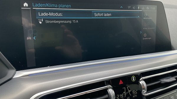 756506_1406673474548_slide bei Donau Automobile in 