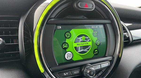 761661_1406674185172_slide bei Donau Automobile in 