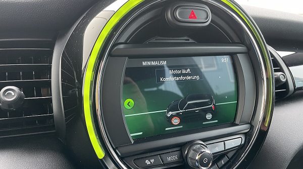 761661_1406674185180_slide bei Donau Automobile in 