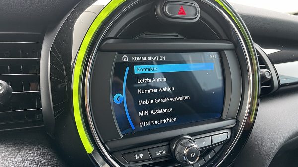 761661_1406674185182_slide bei Donau Automobile in 