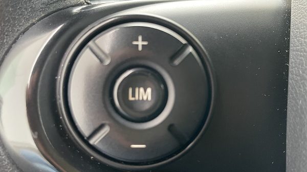 761661_1406674185187_slide bei Donau Automobile in 