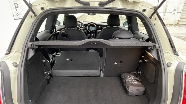 761661_1406674185200_slide bei Donau Automobile in 